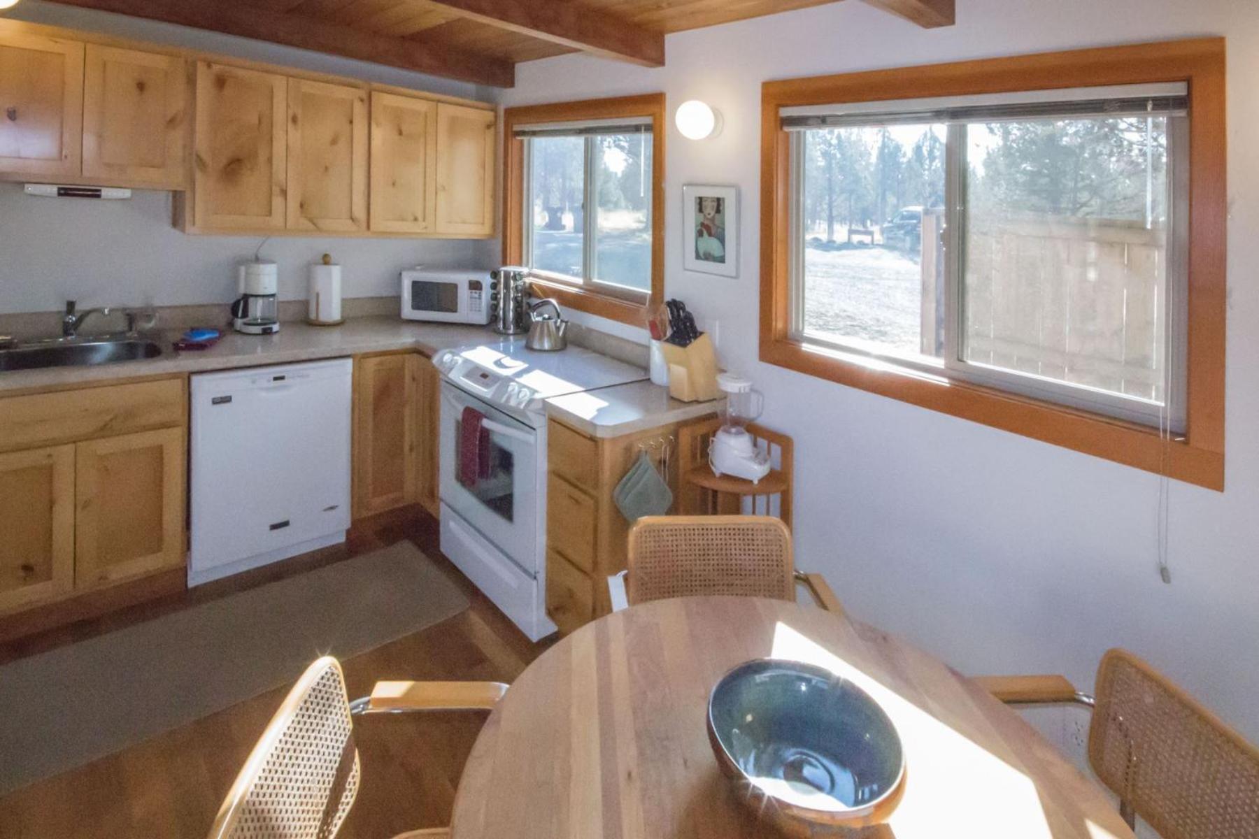 Meadow View Cabin Систерс Экстерьер фото